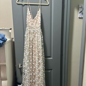 Selling this beautiful dress from Altard State!!!!!